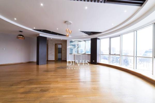 Slika 5 - Milentija Popovića, Petosoban stan na prodaju, 195m2, 960.000€